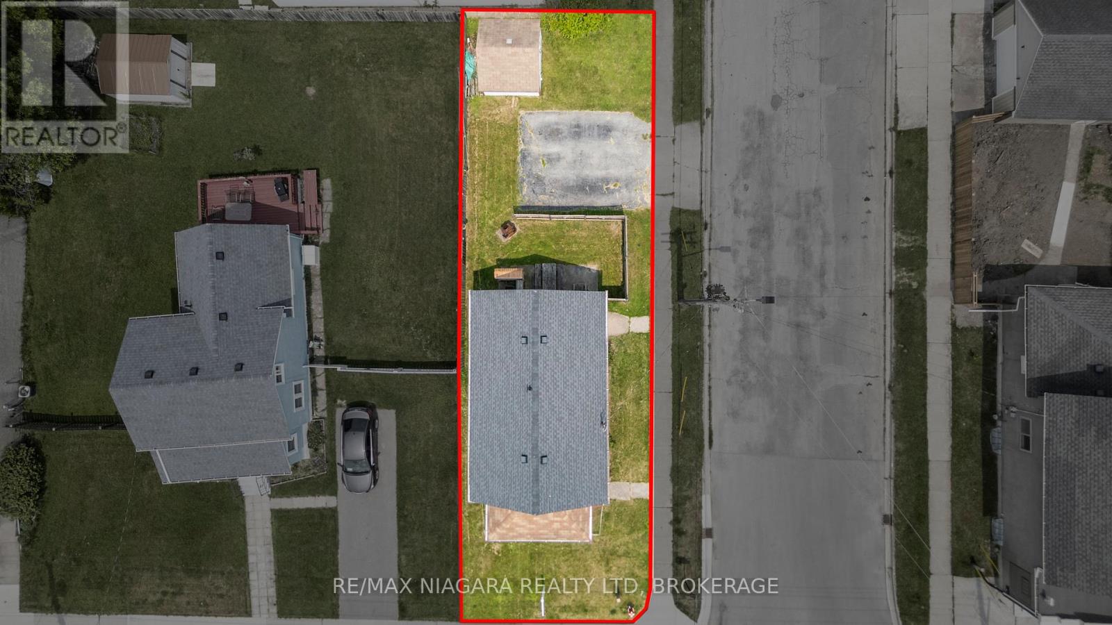 31 Broadway Avenue, Welland, Ontario  L3C 5L4 - Photo 10 - X12195840