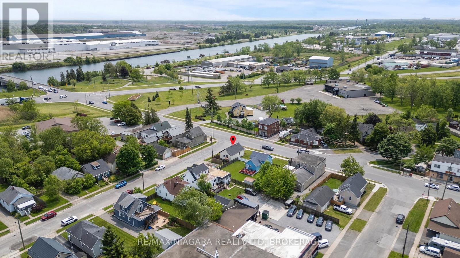 31 Broadway Avenue, Welland, Ontario  L3C 5L4 - Photo 8 - X12195840