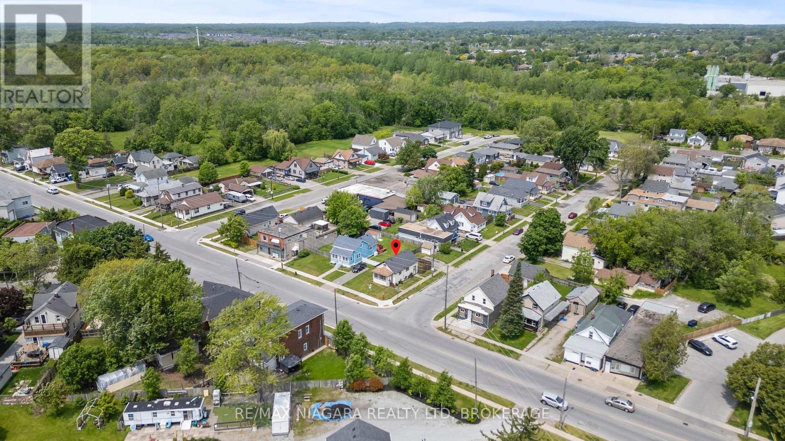 31 Broadway Avenue, Welland, Ontario  L3C 5L4 - Photo 9 - X12195840
