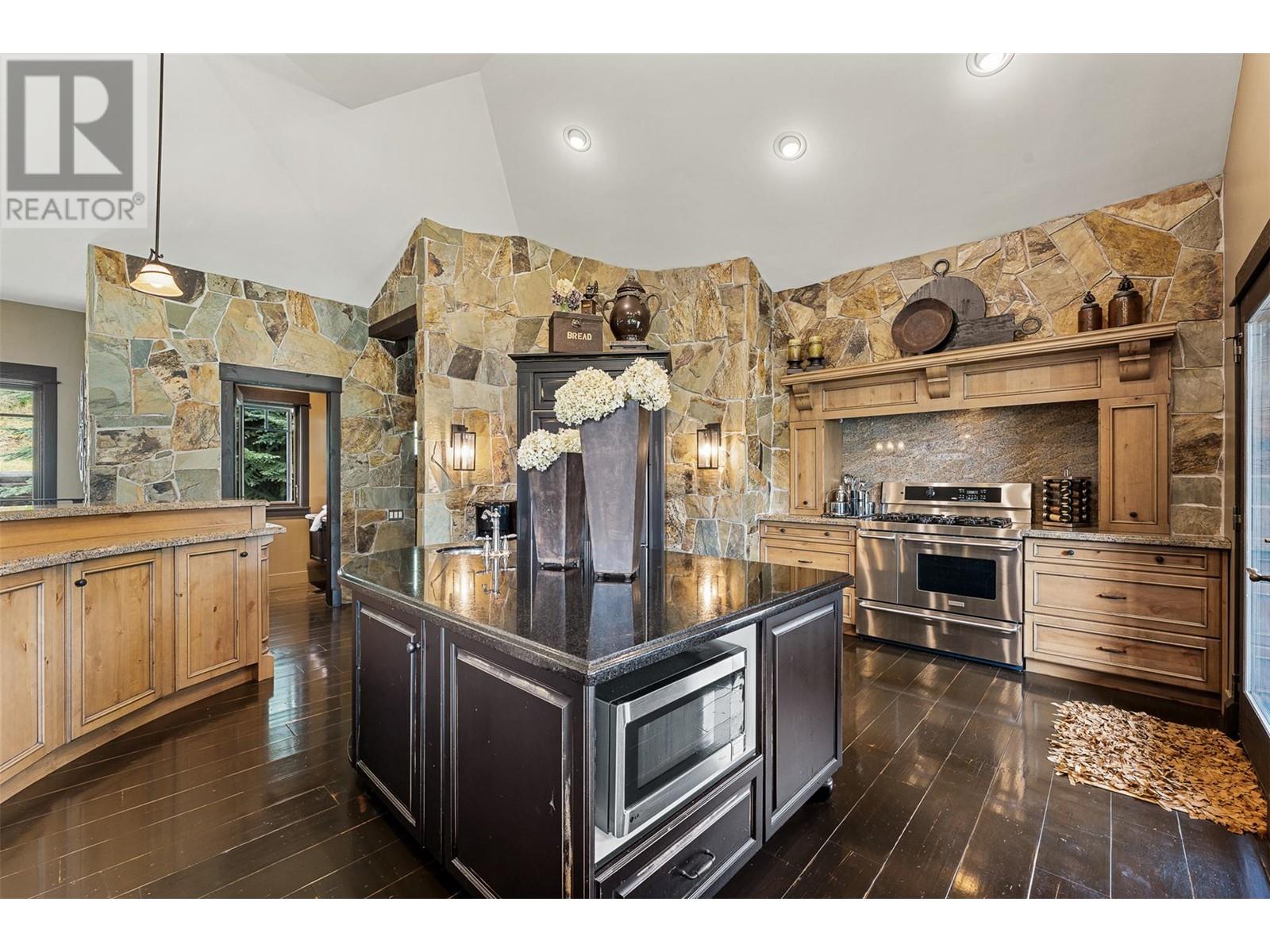 Property at 15026 Oyama Road image 5
