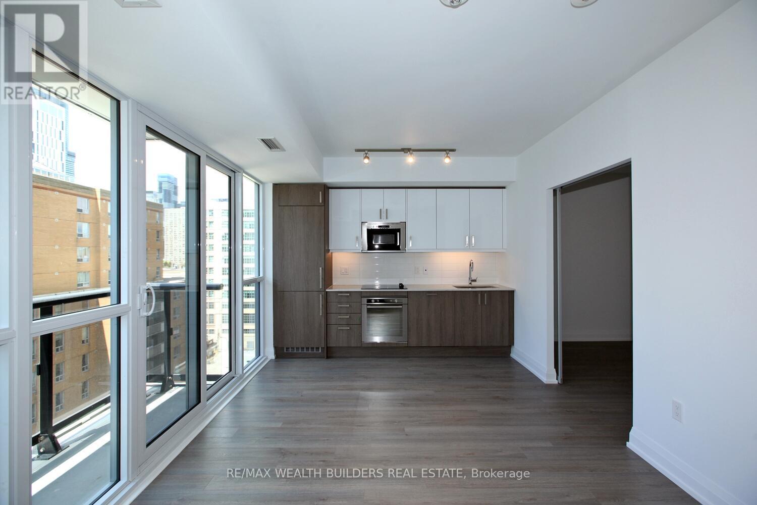 1005 - 77 Mutual Street, Toronto, Ontario  M5B 2A9 - Photo 8 - C12195756