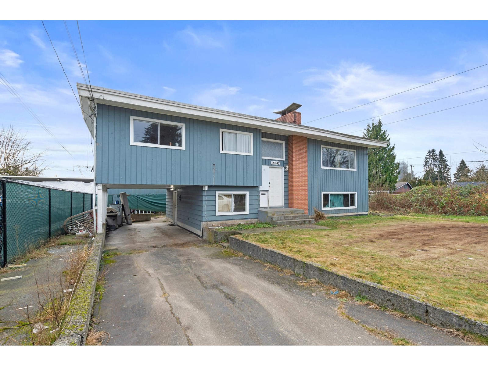14042 110 Avenue, Surrey, British Columbia  V3R 1Z2 - Photo 1 - R3011264