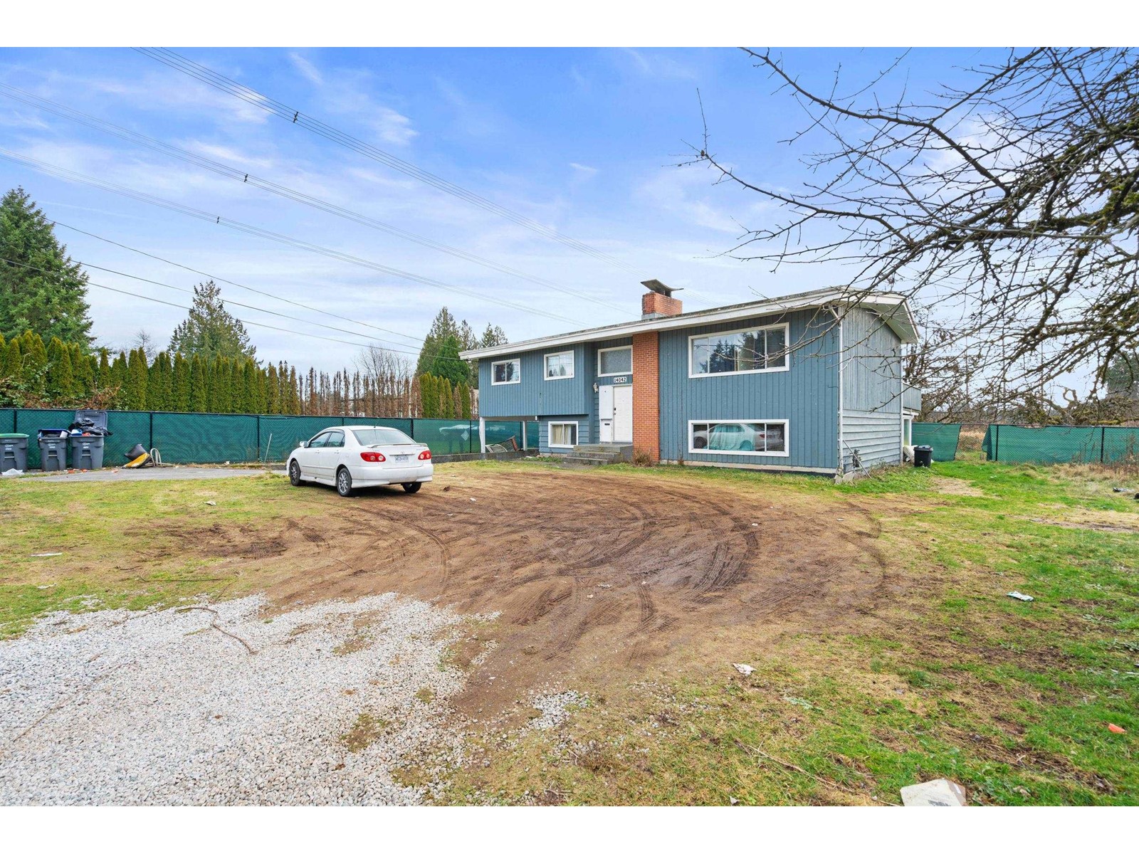 14042 110 Avenue, Surrey, British Columbia  V3R 1Z2 - Photo 2 - R3011264