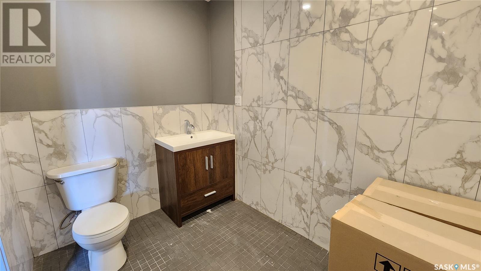 208 4th Street W, Wilkie, Saskatchewan  S0M 4W0 - Photo 10 - SK002413