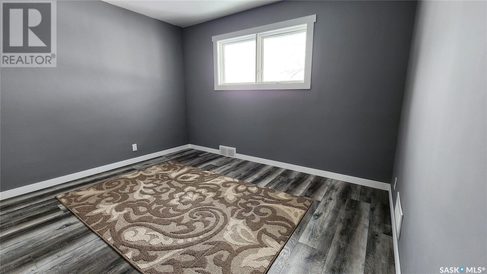 208 4th Street W, Wilkie, Saskatchewan  S0M 4W0 - Photo 14 - SK002413