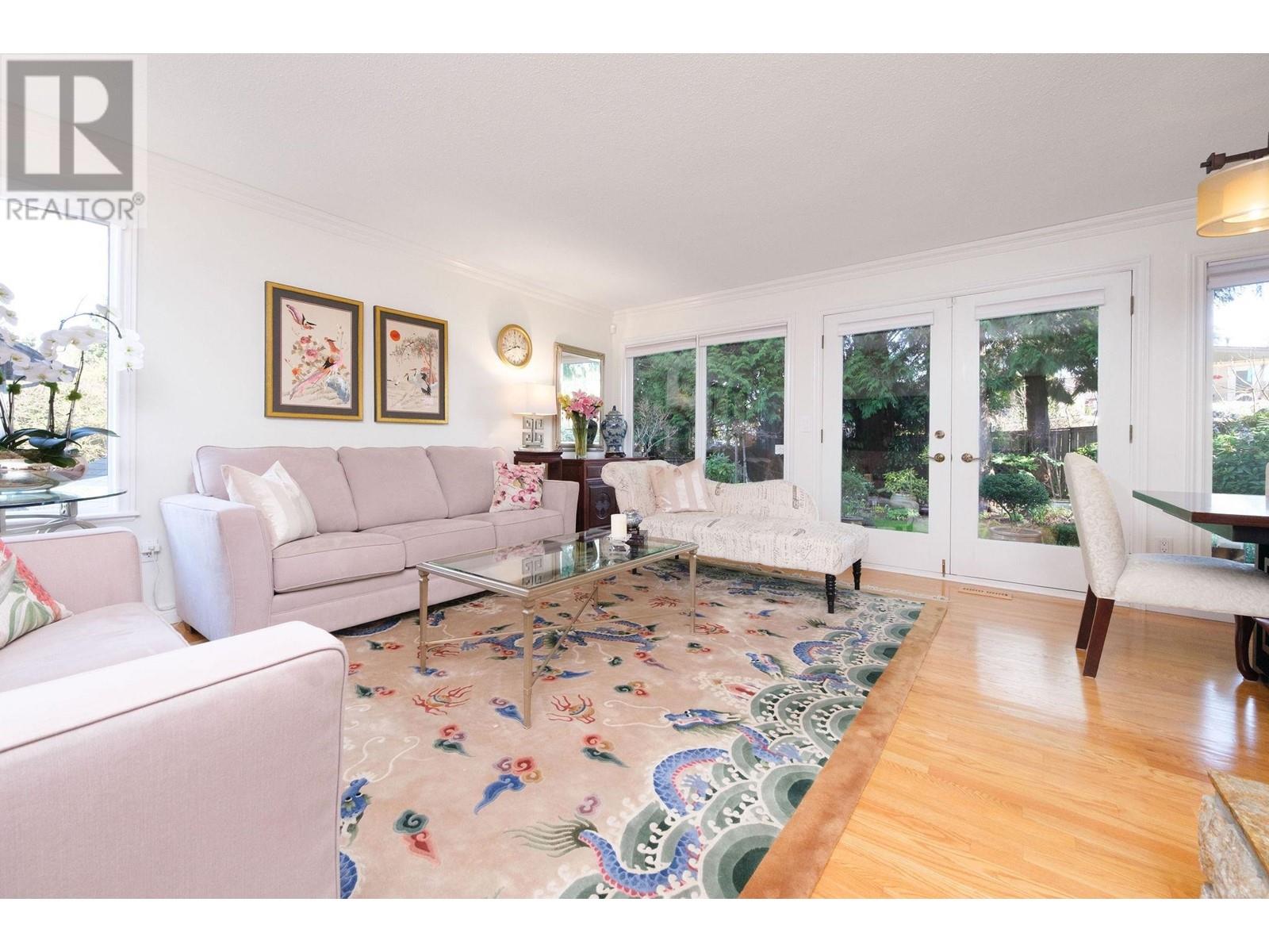 Property at 7650 BERKLEY STREET image 2