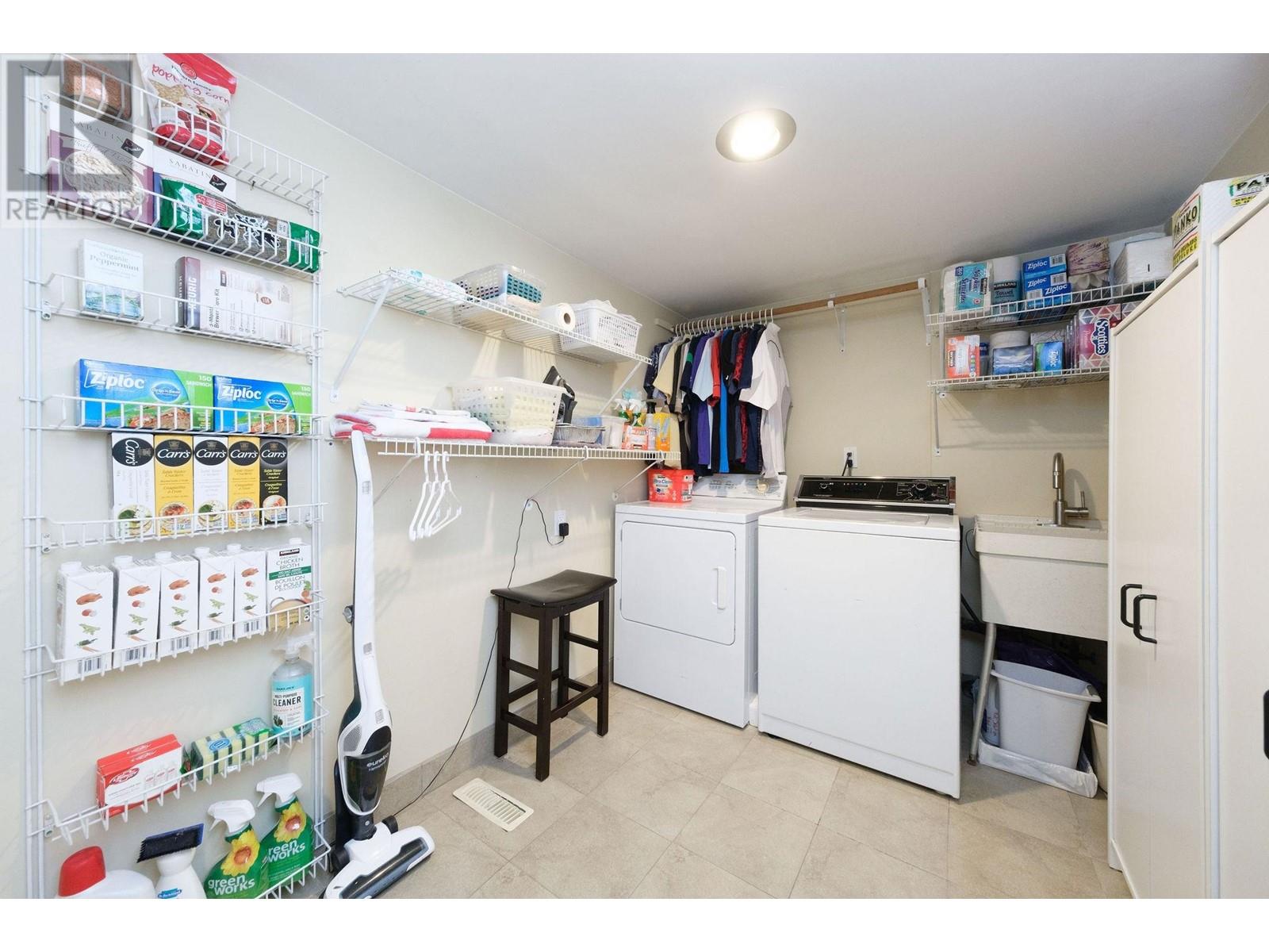 7650 Berkley Street, Burnaby, British Columbia  V5E 4A7 - Photo 33 - R2988792