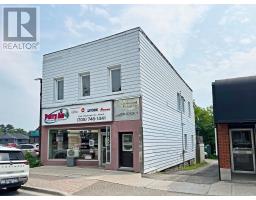 111 JAMES STREET, parry sound, Ontario