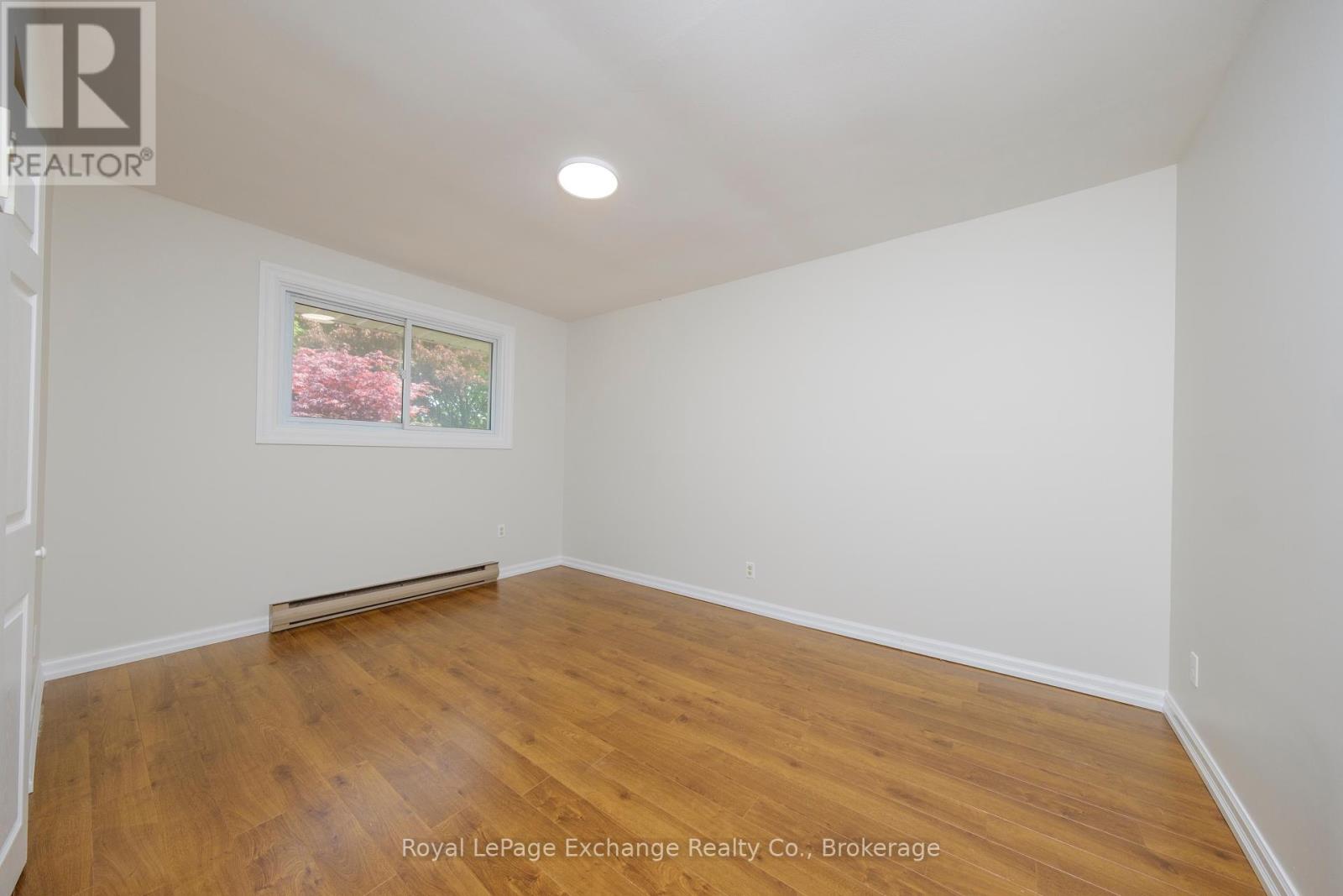 287 Queen Street, Kincardine, Ontario  N2Z 2R6 - Photo 14 - X12196006