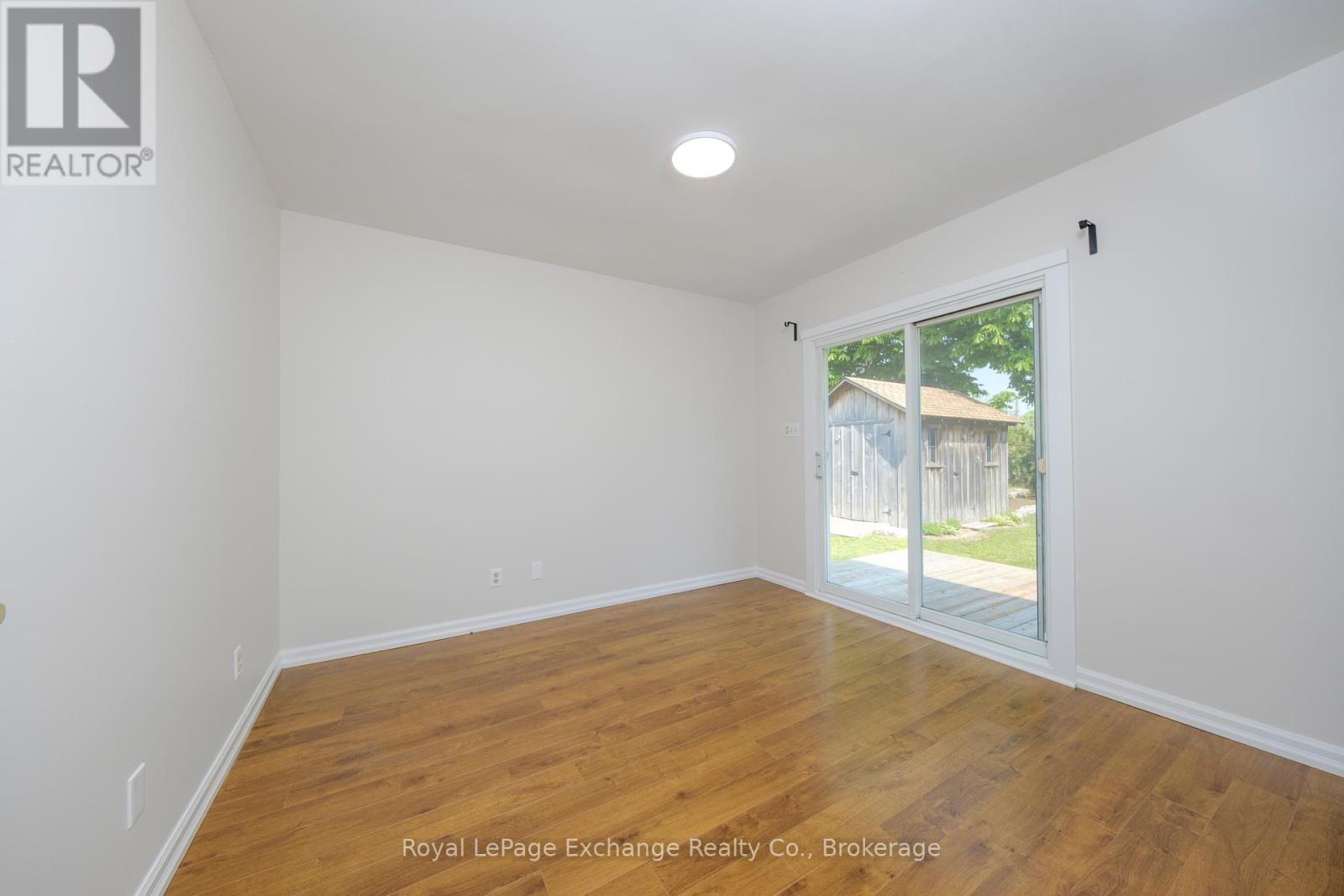 287 Queen Street, Kincardine, Ontario  N2Z 2R6 - Photo 15 - X12196006