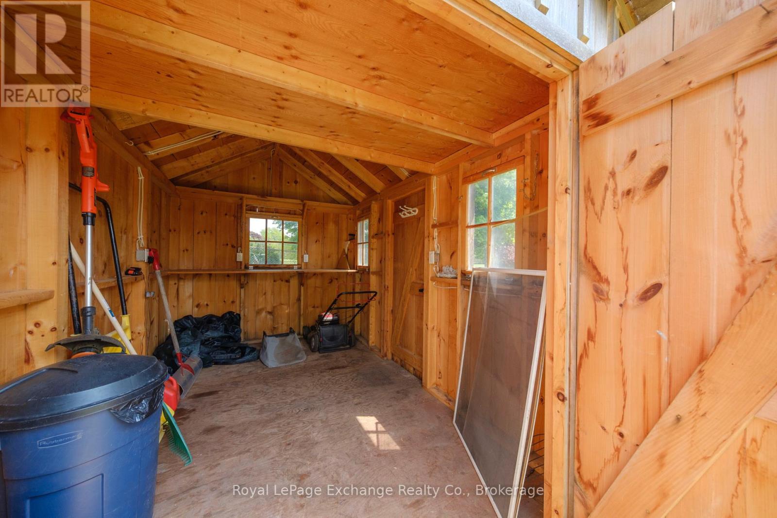 287 Queen Street, Kincardine, Ontario  N2Z 2R6 - Photo 22 - X12196006