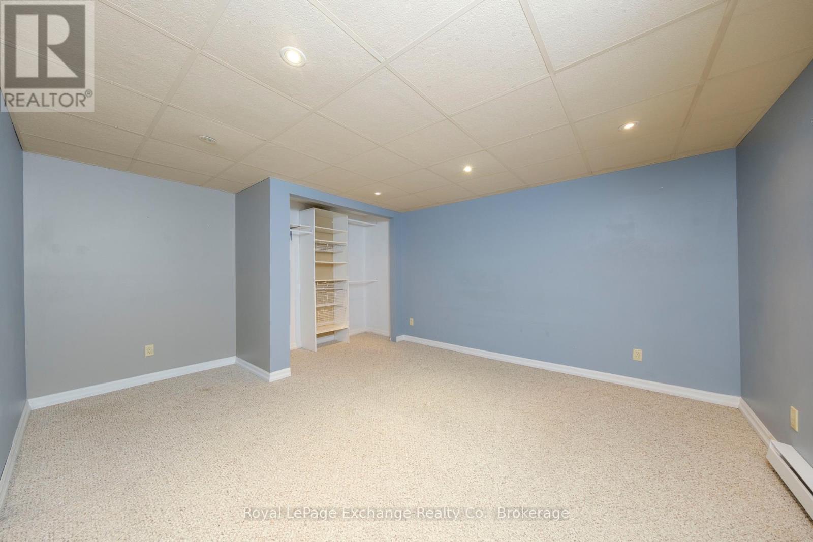 287 Queen Street, Kincardine, Ontario  N2Z 2R6 - Photo 25 - X12196006