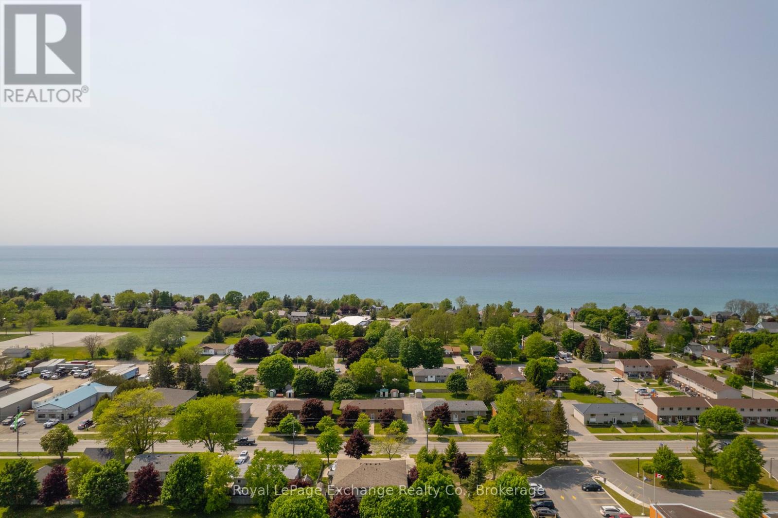 287 Queen Street, Kincardine, Ontario  N2Z 2R6 - Photo 27 - X12196006