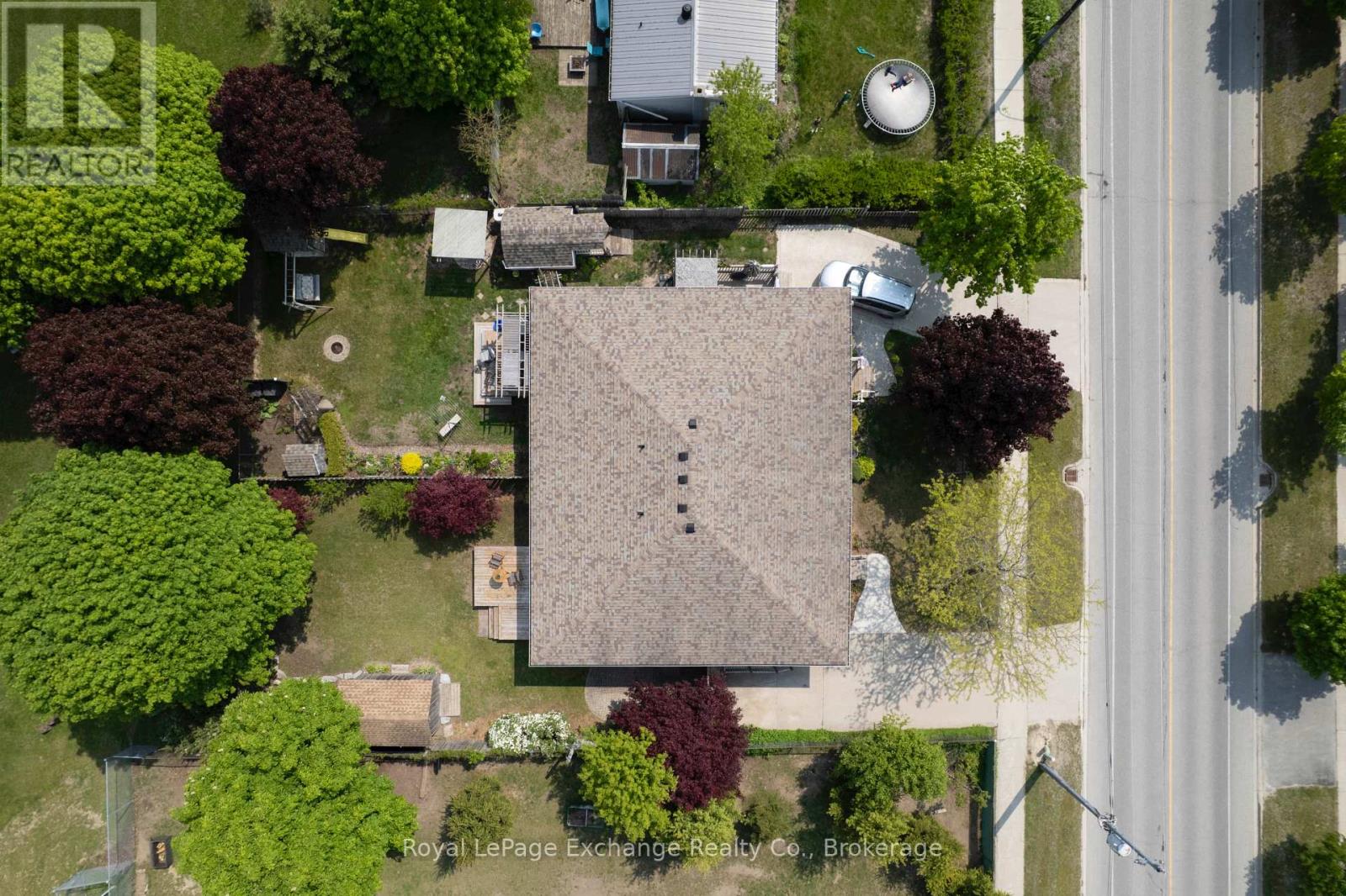 287 Queen Street, Kincardine, Ontario  N2Z 2R6 - Photo 5 - X12196006