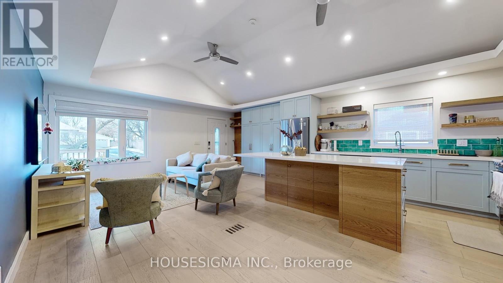 745 MARKSBURY ROAD, Pickering, Ontario