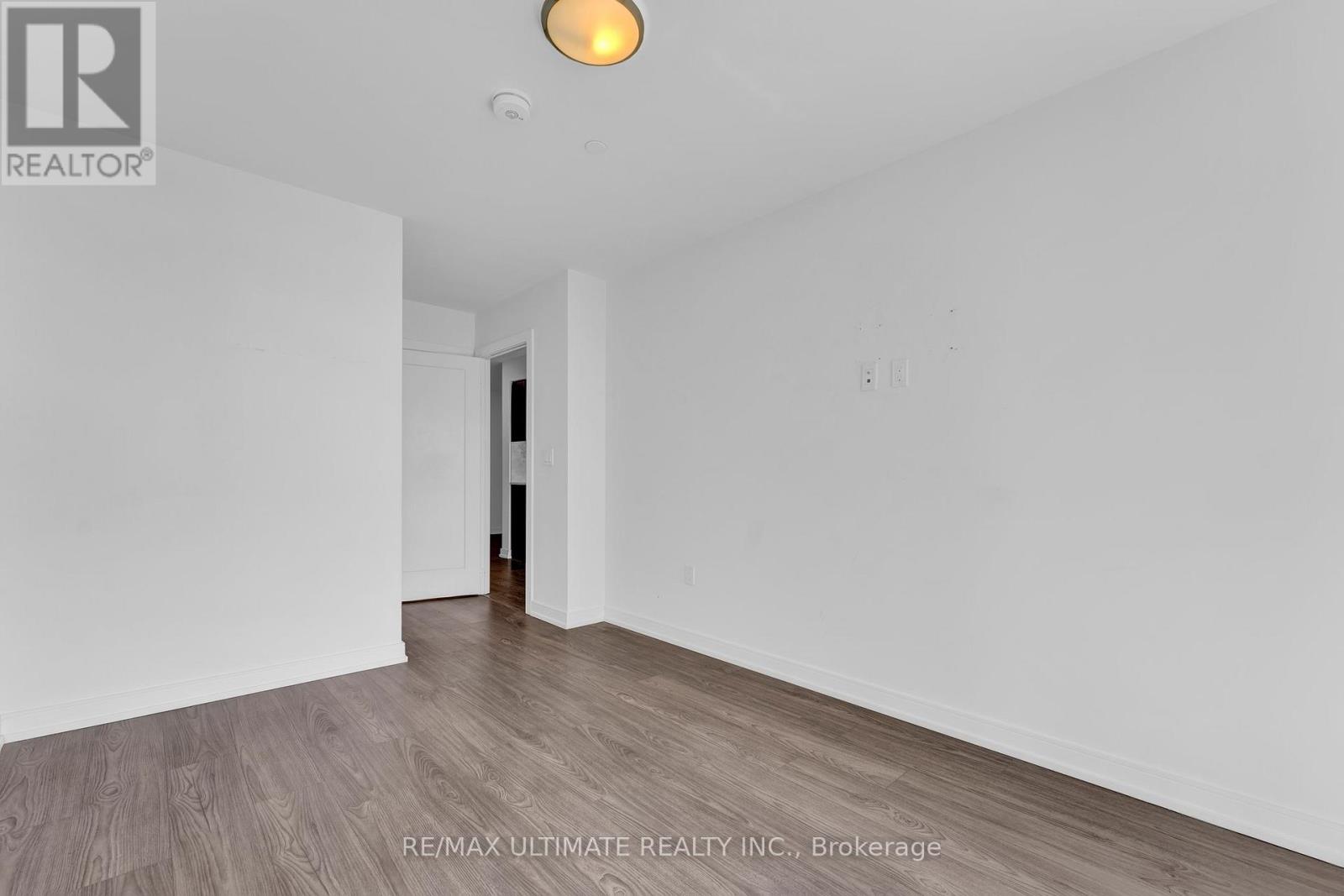 1006 - 225 Village Green Square, Toronto (Agincourt South-Malvern West), Ontario  M1S 0N4 - Photo 6 - E12195835