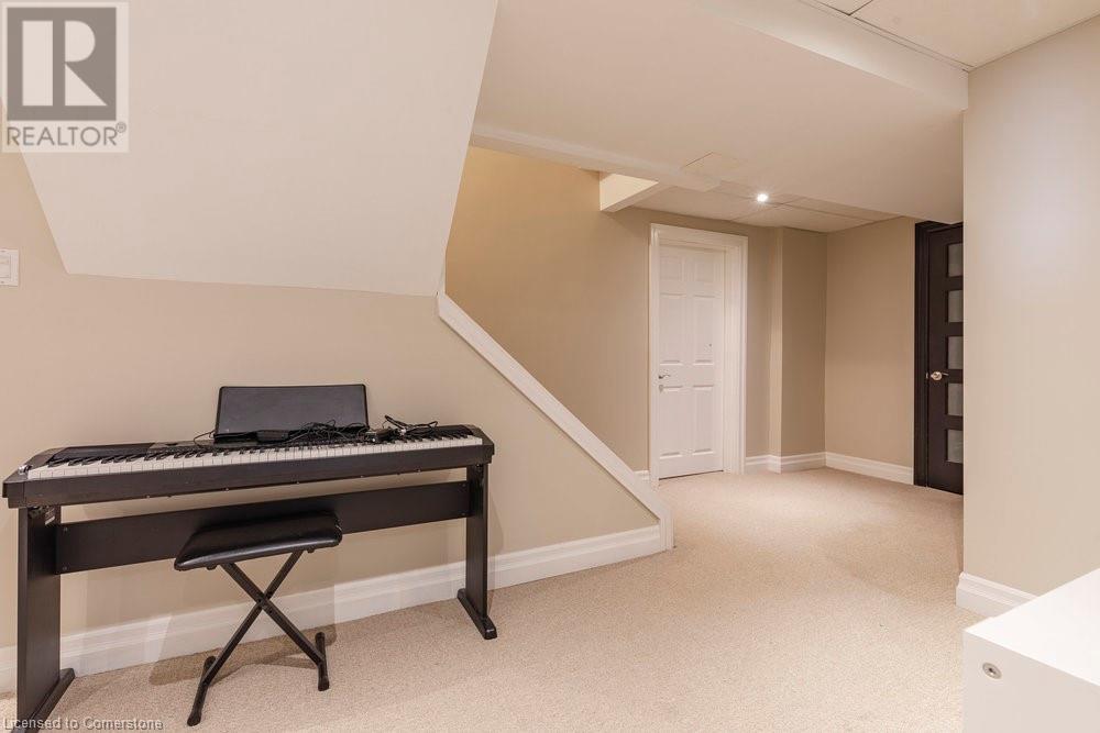 2456 Overton Drive, Burlington, Ontario  L7P 4B5 - Photo 25 - 40737341