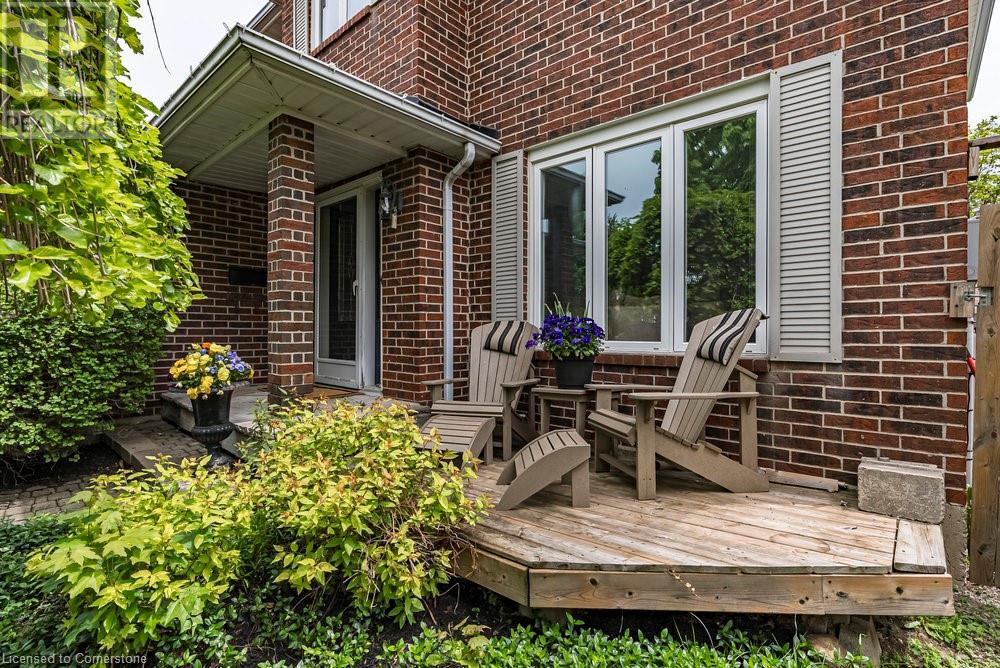 2456 Overton Drive, Burlington, Ontario  L7P 4B5 - Photo 4 - 40737341