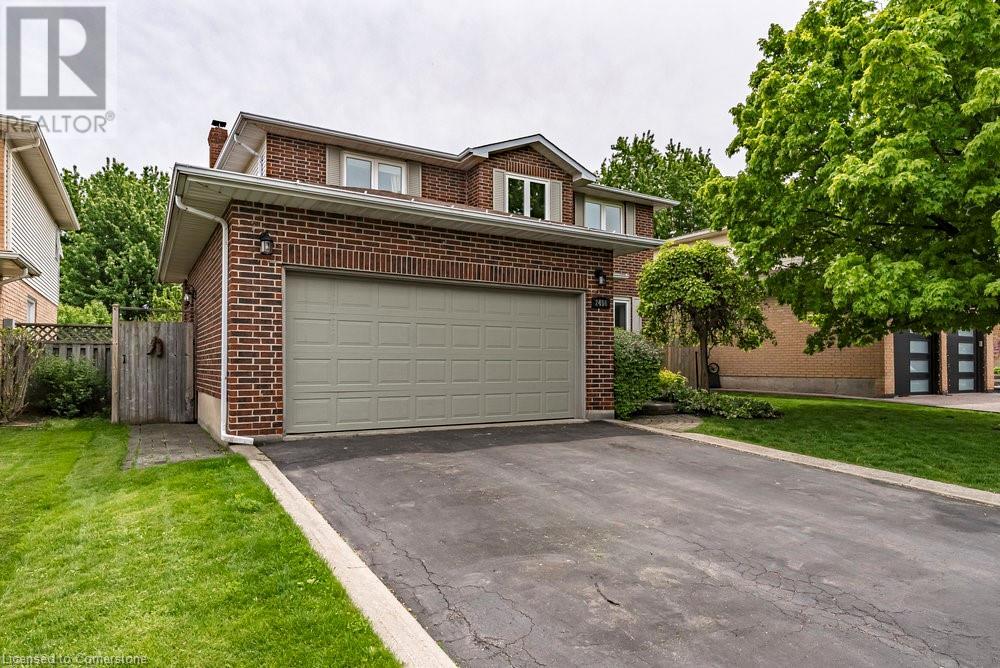 2456 Overton Drive, Burlington, Ontario  L7P 4B5 - Photo 2 - 40737341