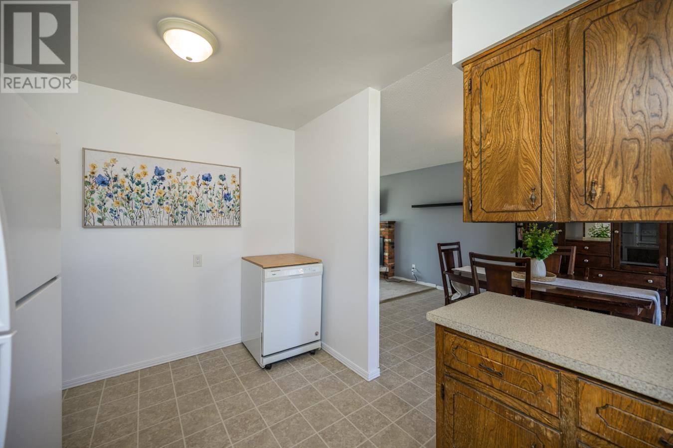 2552 Byng Avenue, Prince George, British Columbia  V2N 1E6 - Photo 12 - R3011292
