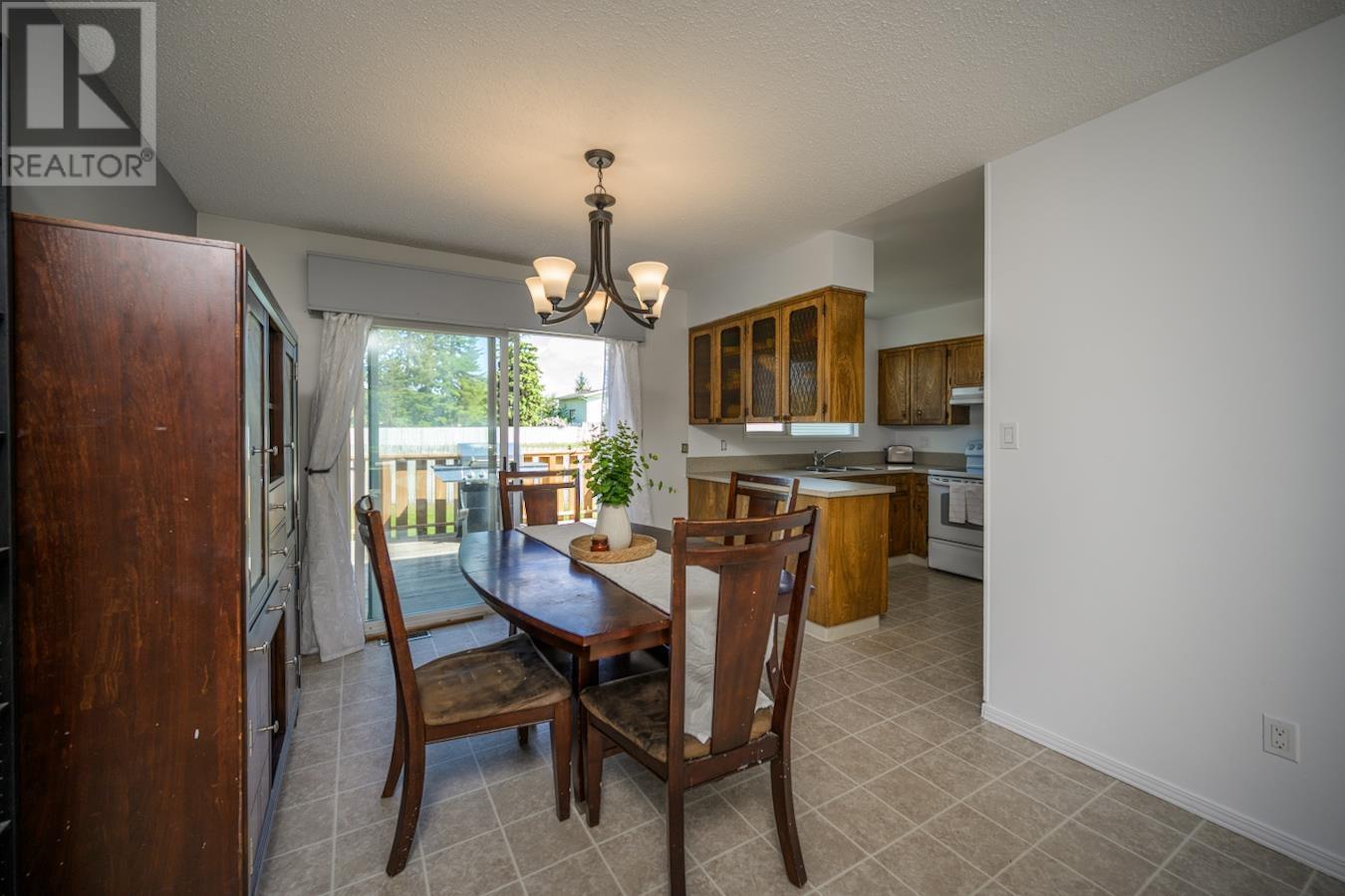 2552 Byng Avenue, Prince George, British Columbia  V2N 1E6 - Photo 7 - R3011292