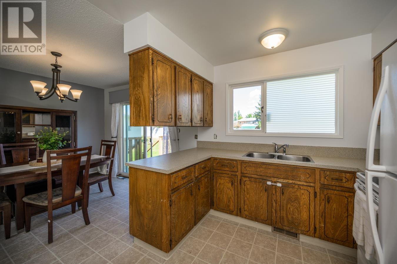 2552 Byng Avenue, Prince George, British Columbia  V2N 1E6 - Photo 9 - R3011292