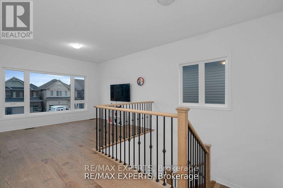 36 Shepherd Drive, Barrie, Ontario  L9J 0P3 - Photo 20 - S12195759