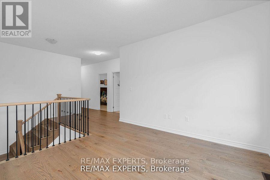 36 Shepherd Drive, Barrie, Ontario  L9J 0P3 - Photo 22 - S12195759
