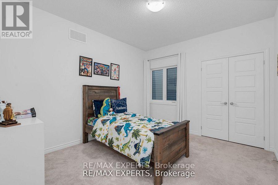 36 Shepherd Drive, Barrie, Ontario  L9J 0P3 - Photo 25 - S12195759