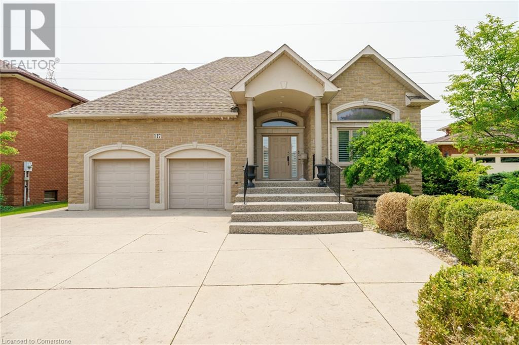 117 CHRISTOPHER Drive, Hamilton, Ontario