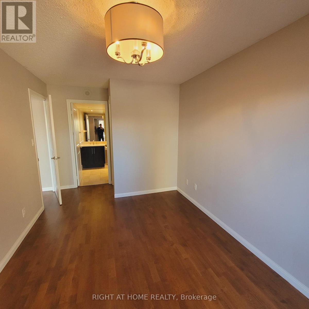 305 - 900 Mount Pleasant Road, Toronto (Mount Pleasant West), Ontario  M4P 3J9 - Photo 24 - C12195843