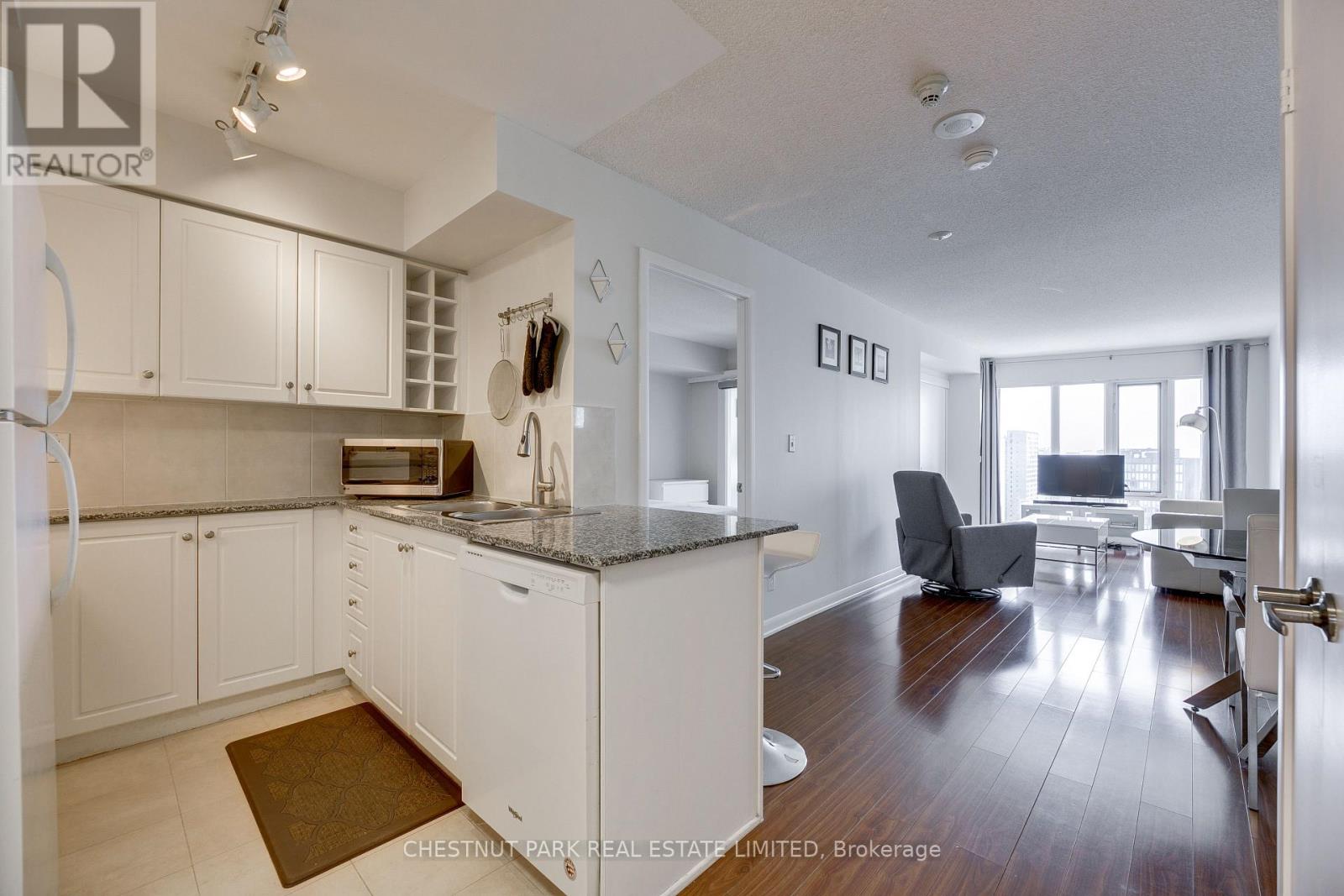 3003 - 210 Victoria Street, Toronto, Ontario  M5B 2R3 - Photo 4 - C12195902