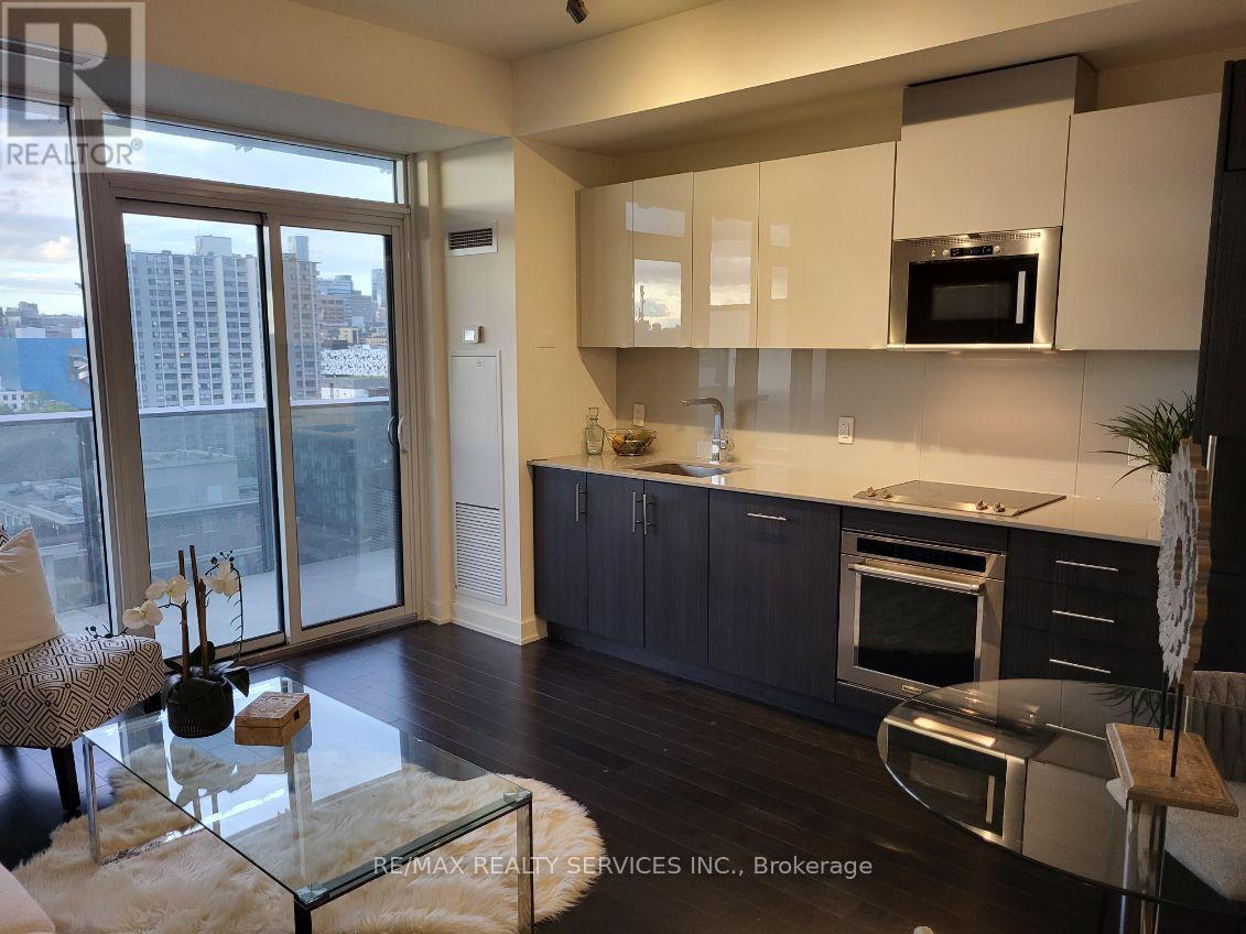 1808 - 330 Richmond Street, Toronto (Waterfront Communities), Ontario  M5V 0M4 - Photo 4 - C12195907