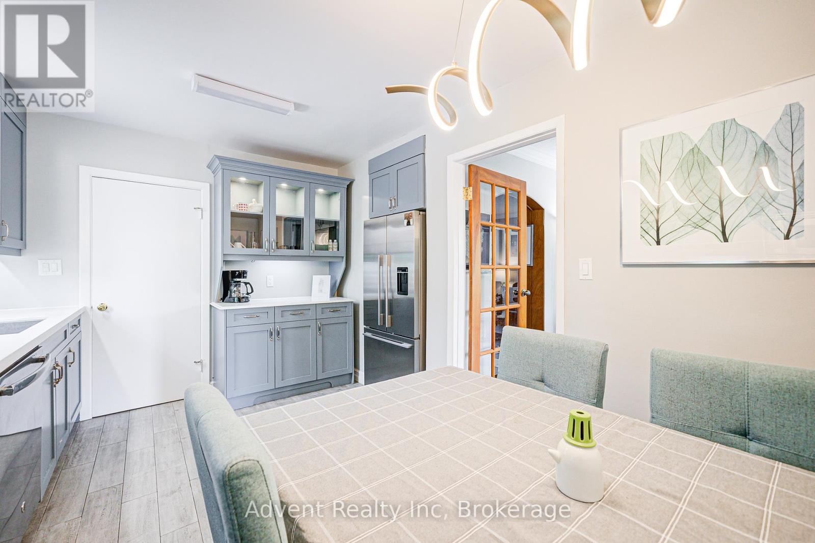 223 Willowdale Avenue, Toronto (Willowdale East), Ontario  M2N 4Z4 - Photo 12 - C12195908