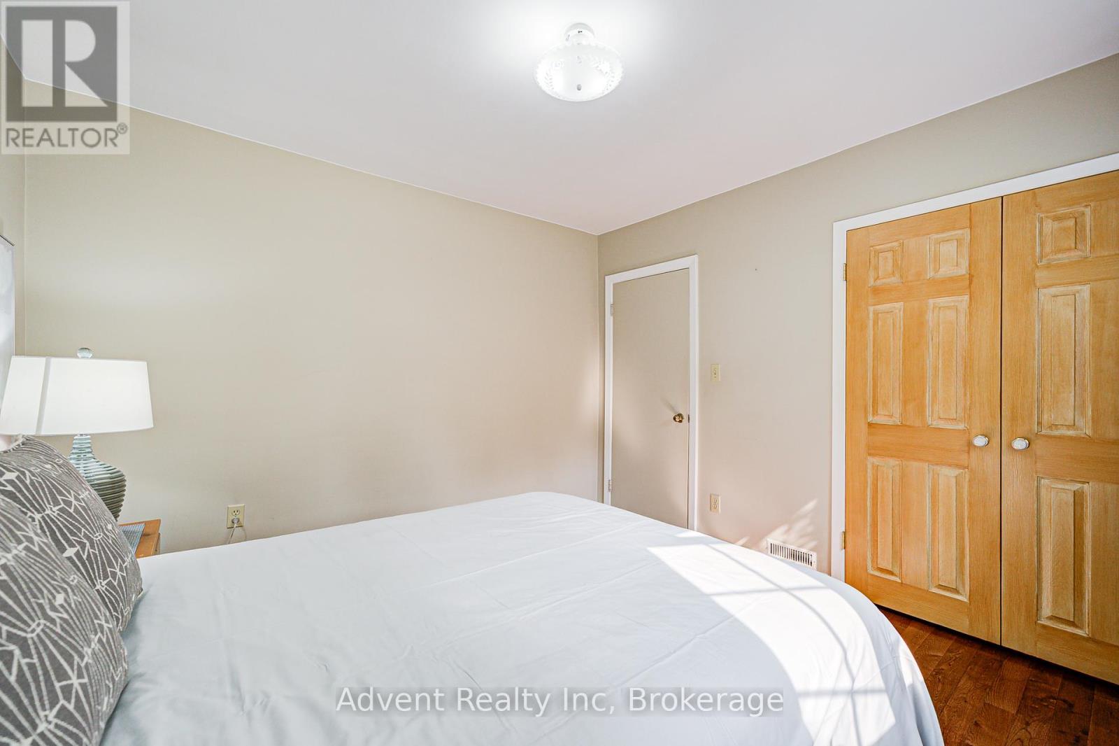 223 Willowdale Avenue, Toronto (Willowdale East), Ontario  M2N 4Z4 - Photo 16 - C12195908