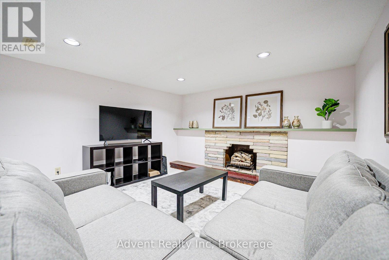 223 Willowdale Avenue, Toronto (Willowdale East), Ontario  M2N 4Z4 - Photo 26 - C12195908