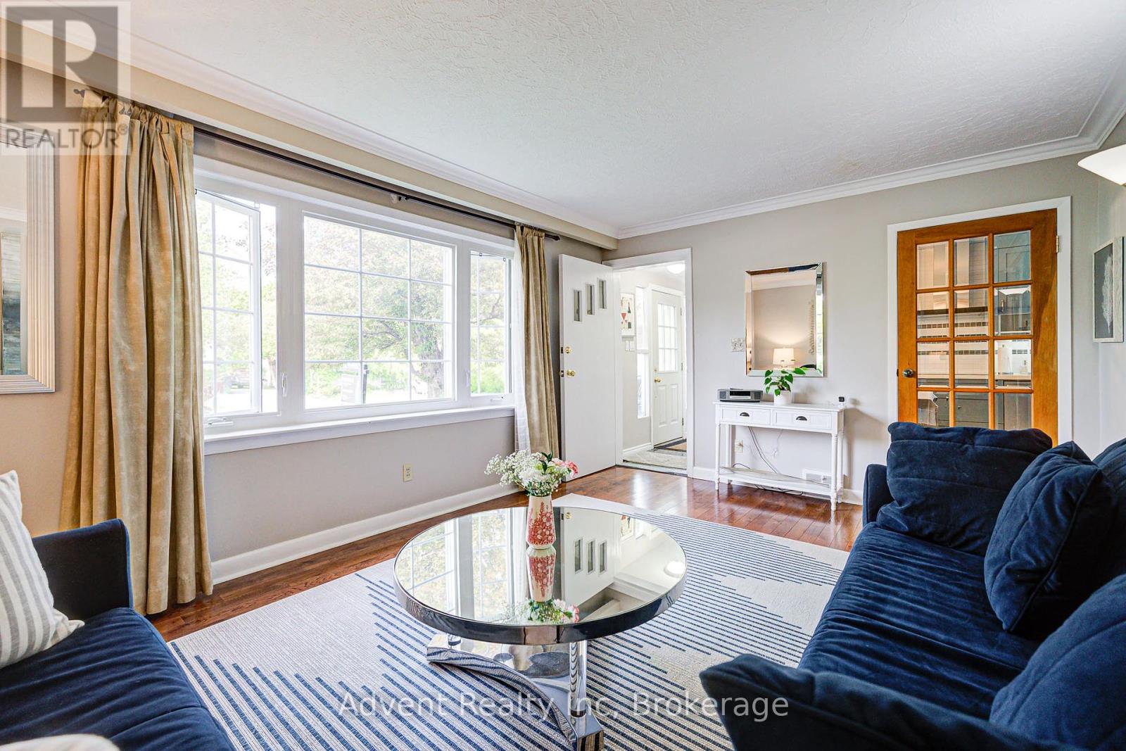 223 Willowdale Avenue, Toronto (Willowdale East), Ontario  M2N 4Z4 - Photo 5 - C12195908