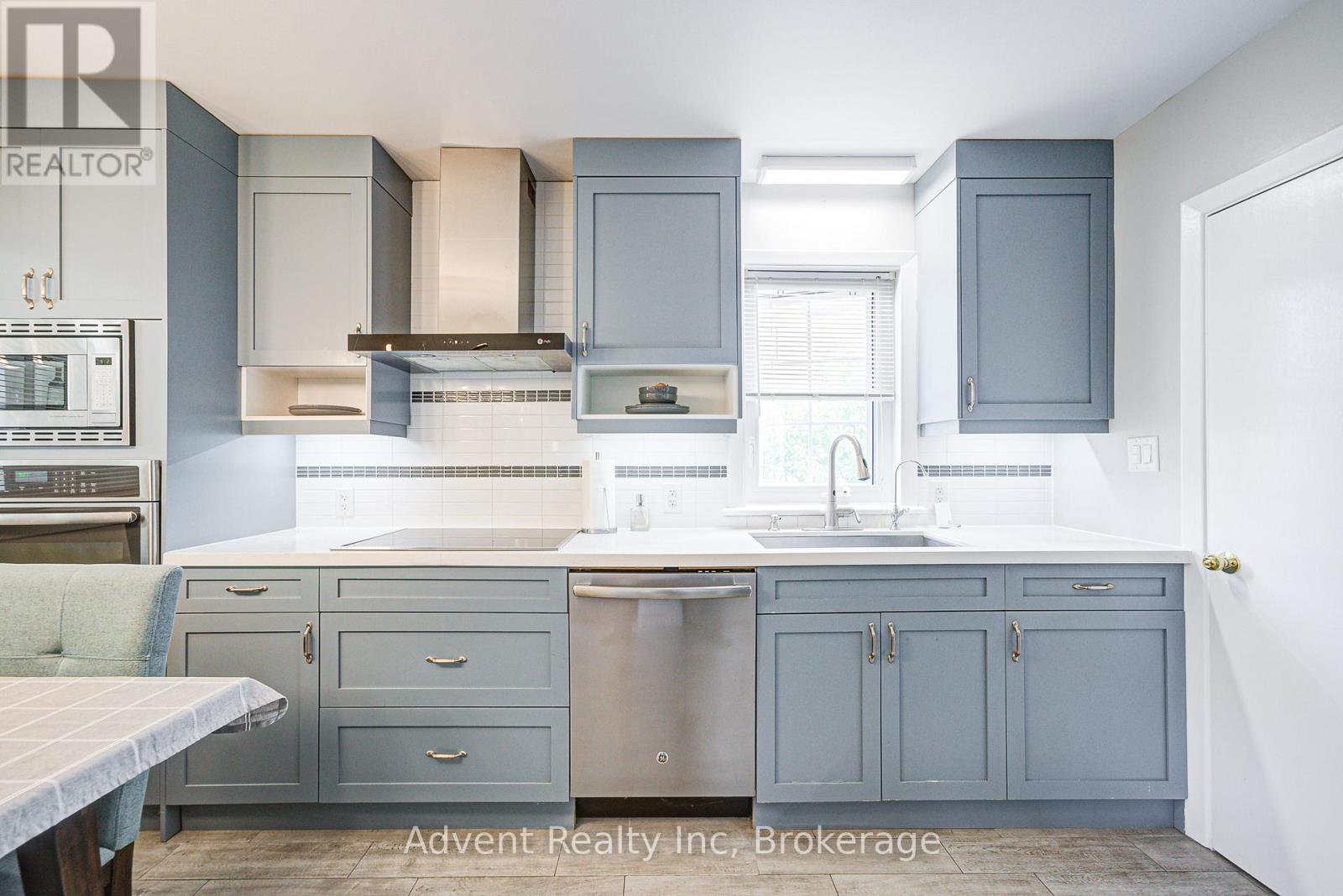223 Willowdale Avenue, Toronto (Willowdale East), Ontario  M2N 4Z4 - Photo 8 - C12195908