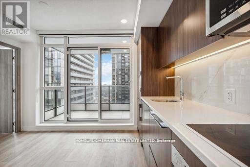 3907 - 38 Widmer Street, Toronto, Ontario  M5V 0P7 - Photo 13 - C12195973
