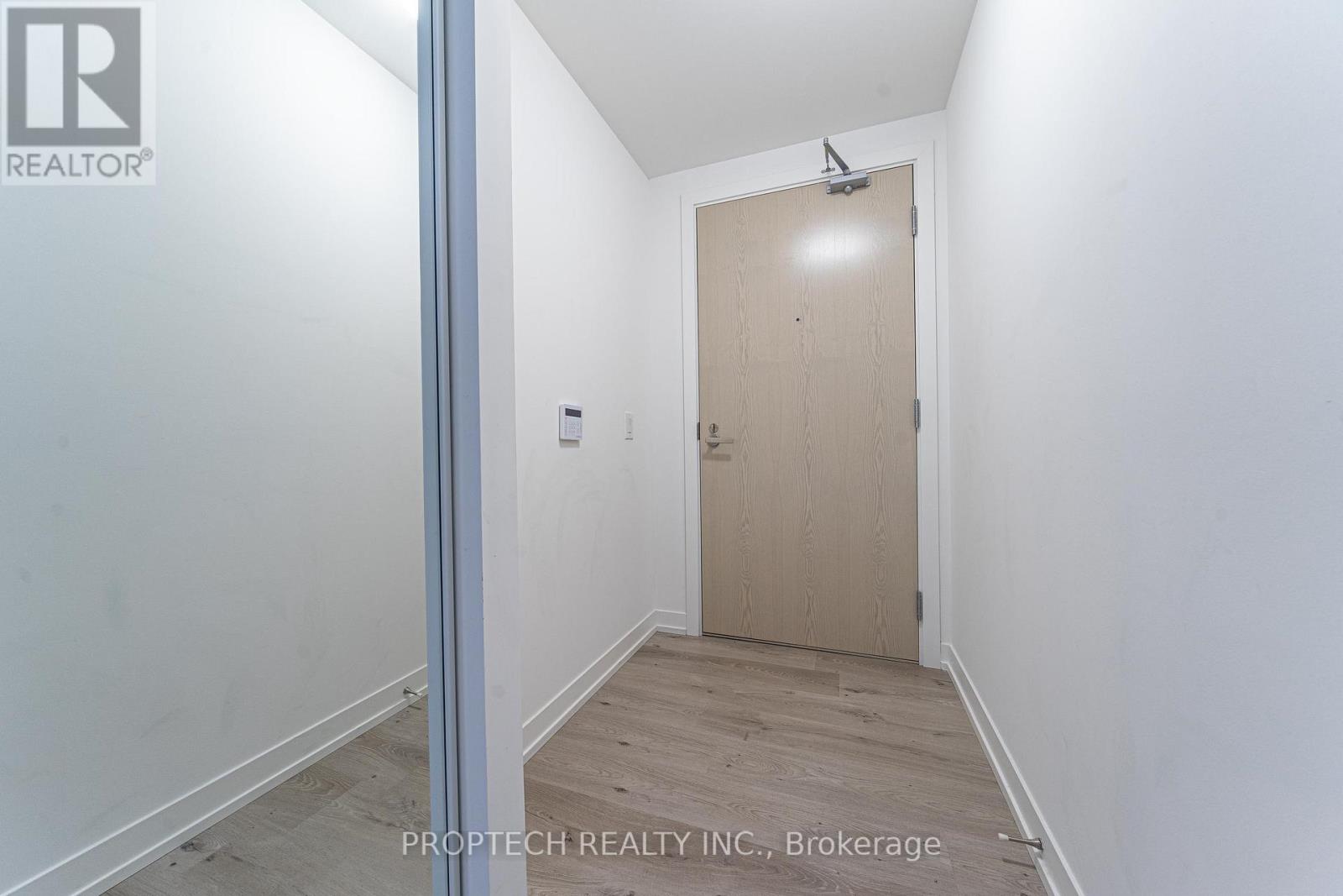 3009 - 138 Downes Street, Toronto, Ontario  M5E 0E4 - Photo 2 - C12196012