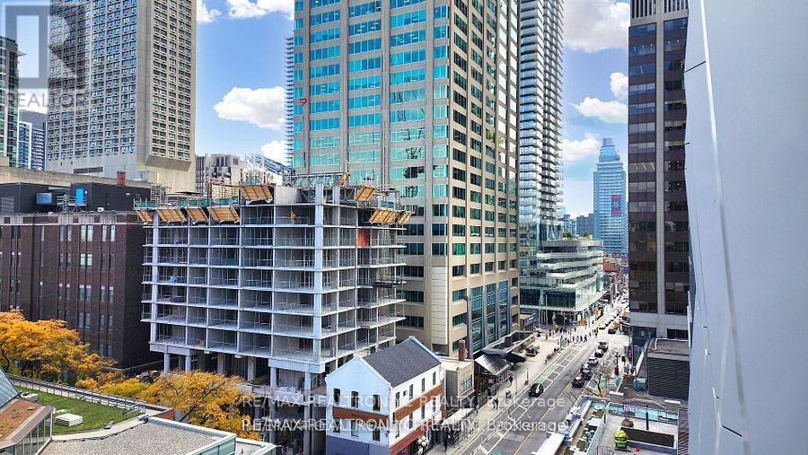 710 - 1 Yorkville Avenue, Toronto, Ontario  M4W 0B1 - Photo 35 - C12196021