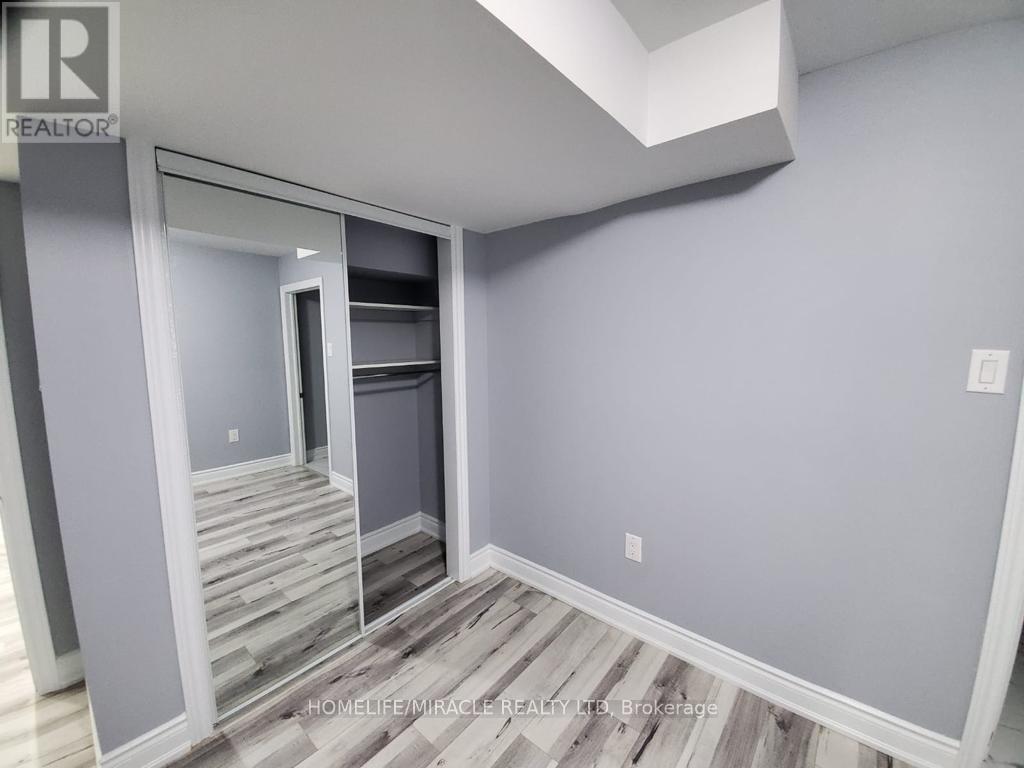 90 Yardley Crescent, Brampton, Ontario  L6X 5L8 - Photo 11 - W12195812