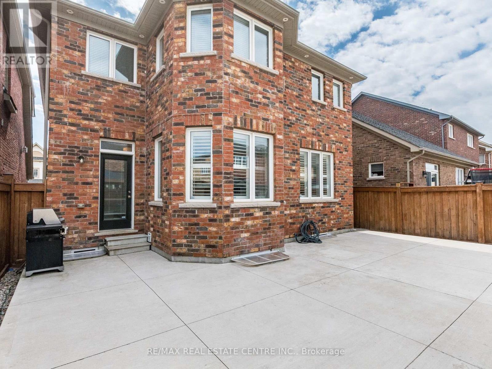 72 Mcechearn Crescent, Caledon, Ontario  L7C 3Y2 - Photo 46 - W12195828