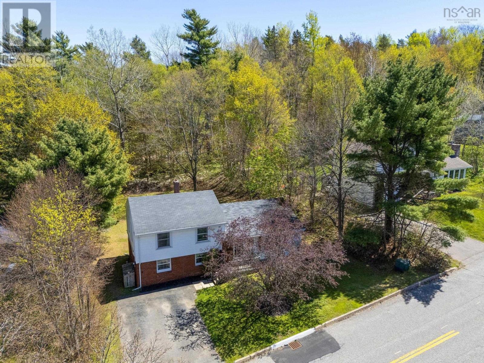 Property at 24 Grant Street image 4