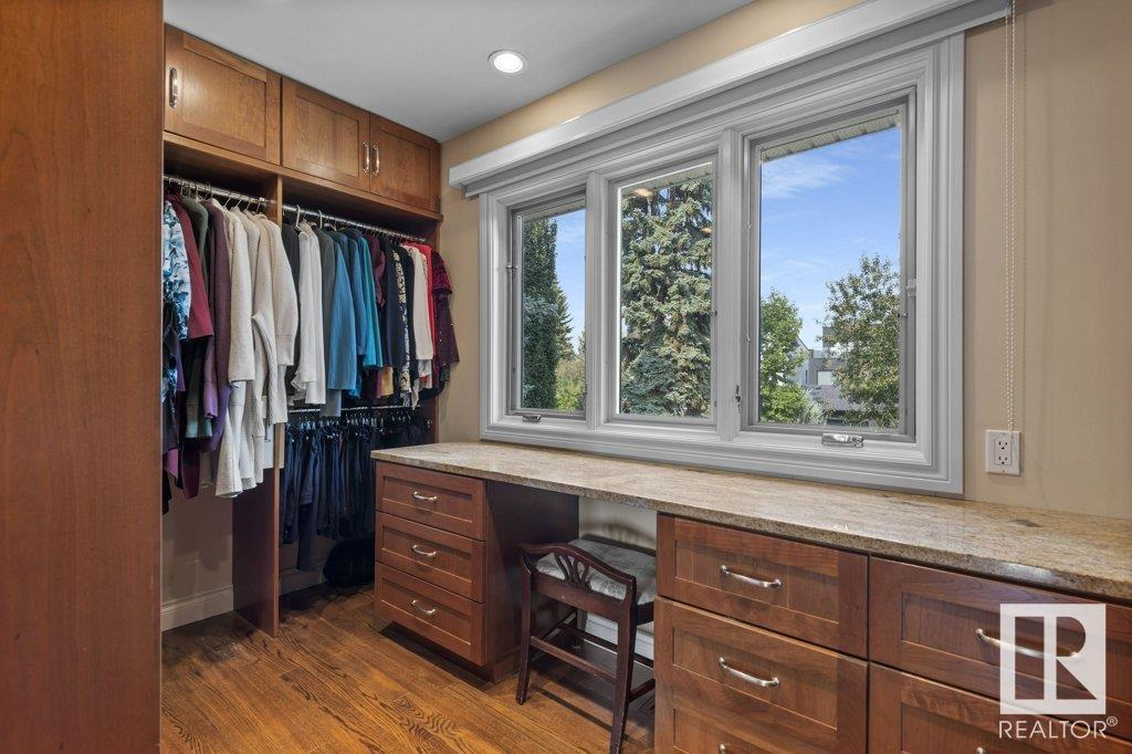 Property at 5135 LANSDOWNE DR NW image 4