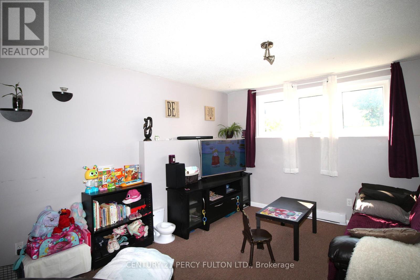 318 College Avenue, Oshawa, Ontario  L1J 1S1 - Photo 5 - E12195895