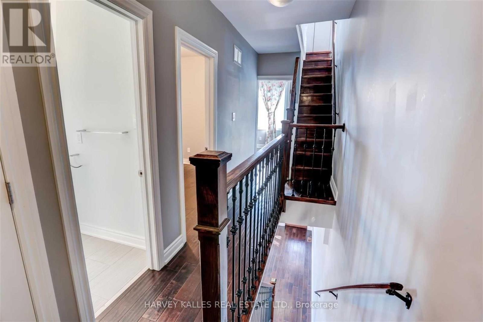 58 Sandford Avenue, Toronto (South Riverdale), Ontario  M4L 2E7 - Photo 15 - E12195956