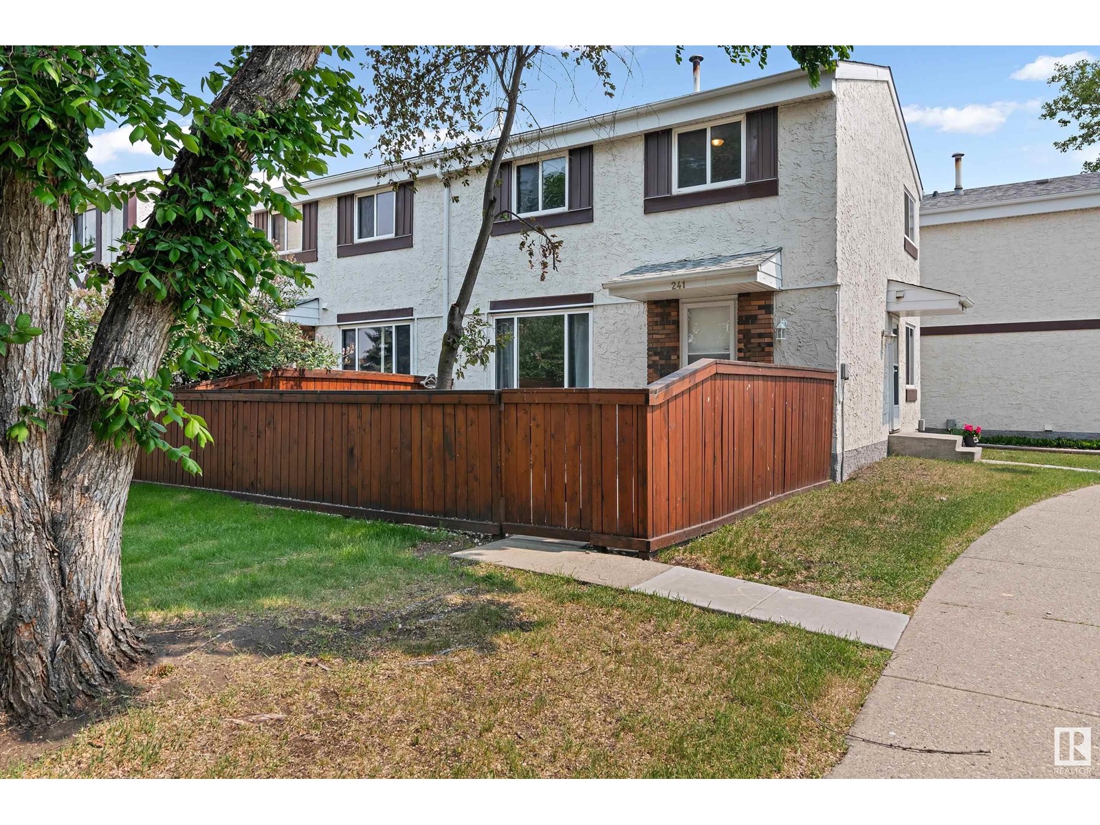 #241 Primrose GD NW, Edmonton, Alberta