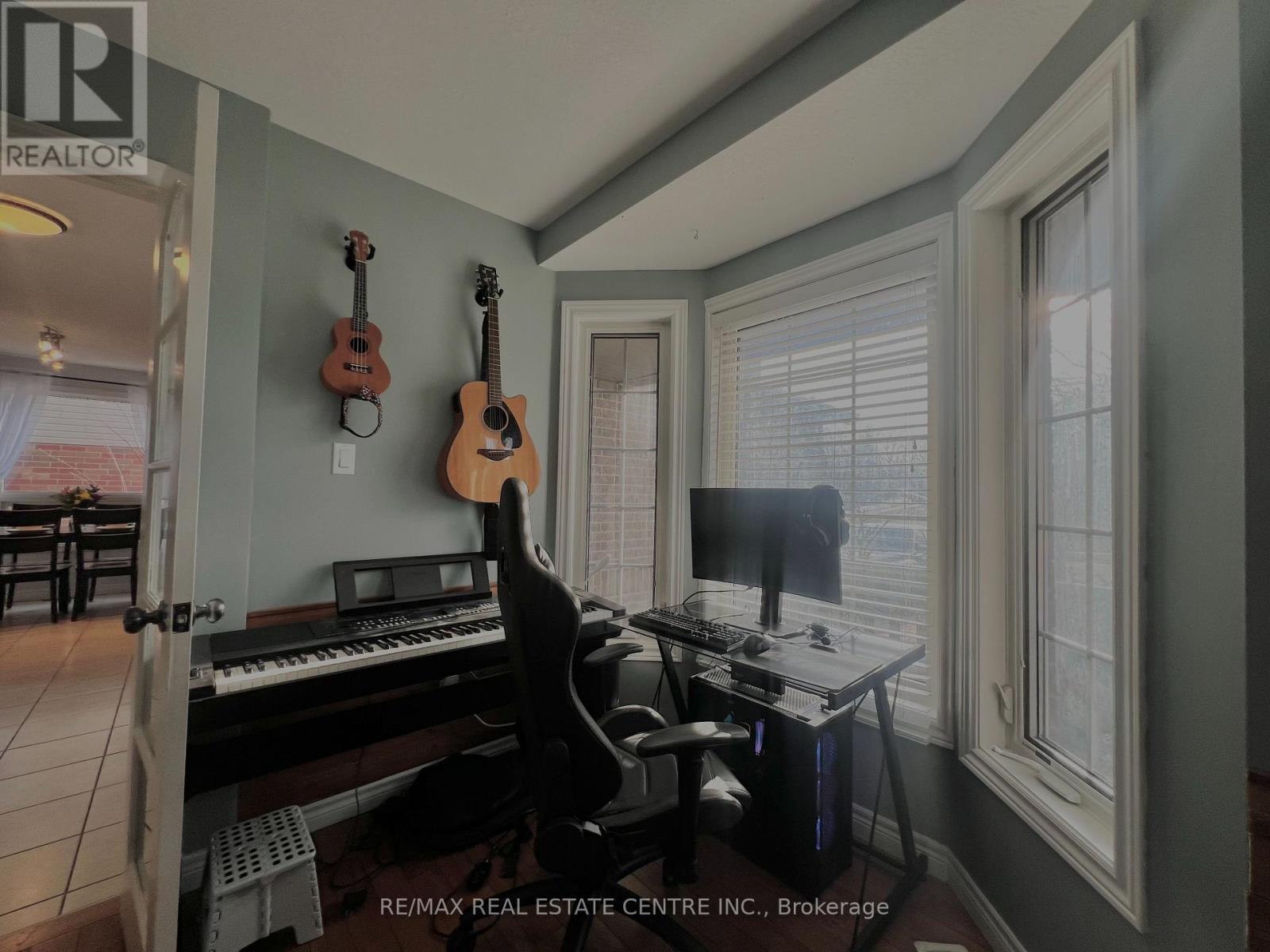 329 Rintoul Crescent, Shelburne, Ontario  L9V 3C5 - Photo 23 - X12195783