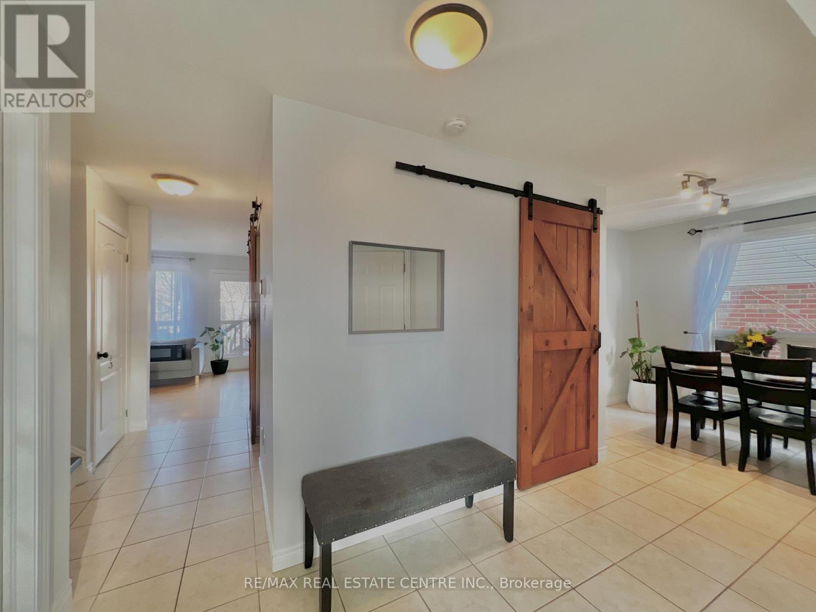 329 Rintoul Crescent, Shelburne, Ontario  L9V 3C5 - Photo 6 - X12195783